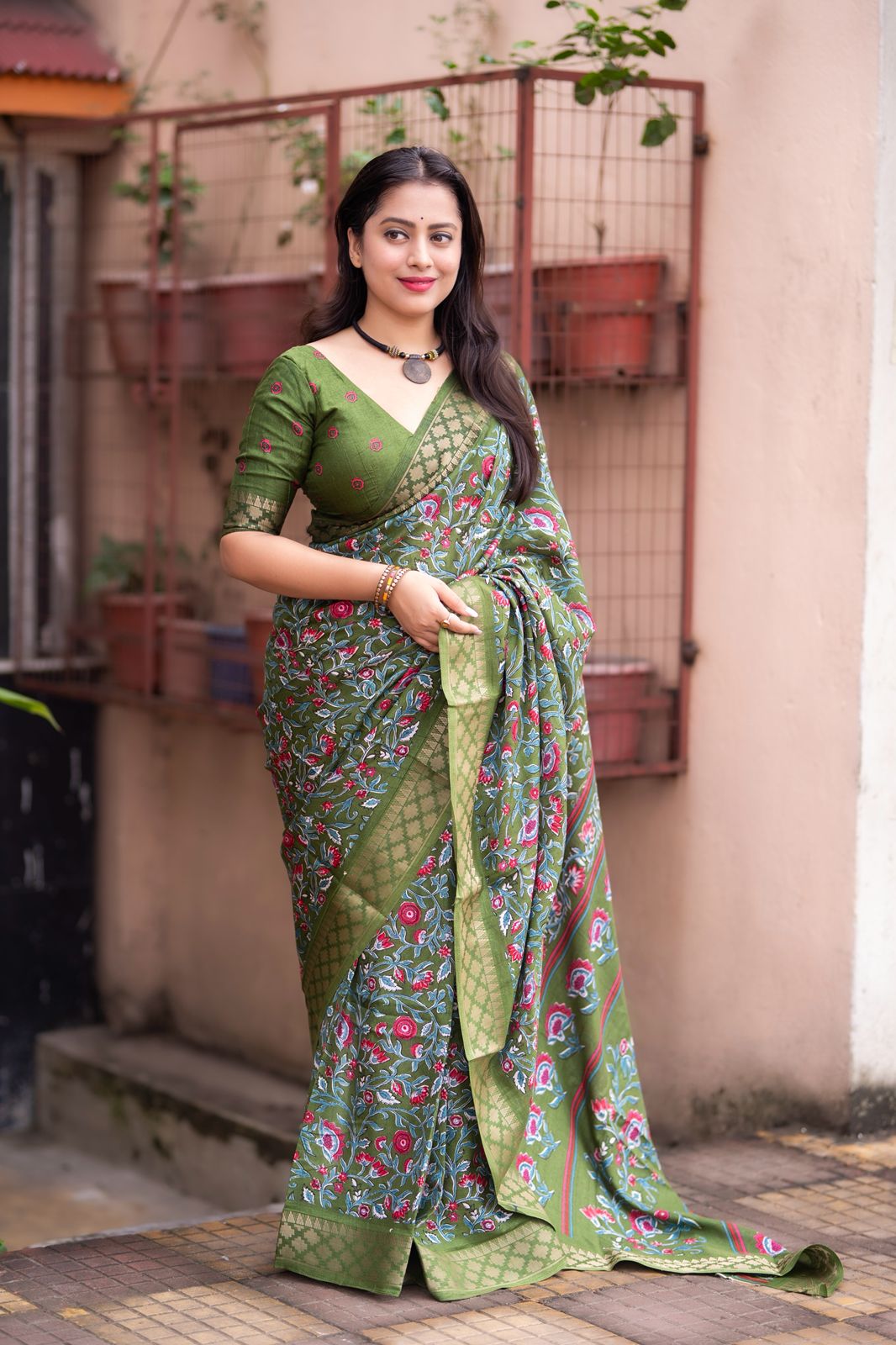 Olive Green Handloom Kalamkari Soft Silk Saree